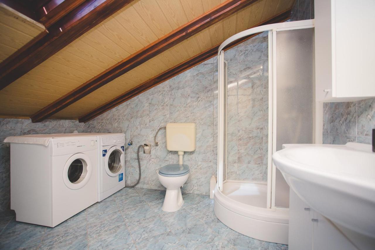 Apartmani Bauk Pucisca Esterno foto